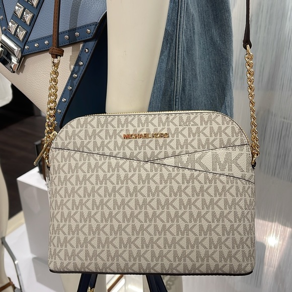 MICHAEL KORS Jet Set Medium Logo Dome Satchel Crossbody XCROSS XBODY
Vanilla - Picture 13 of 16